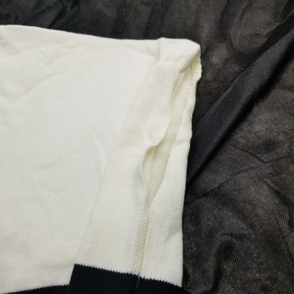 Jaclyn Smith Cowl Neck Cafton Poncho Sweater  Womens White & Black Size S / M - Picture 15 of 15